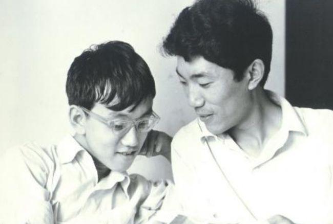 天才少年宁铂,13岁上中科大学下棋赢总理两局,38岁出家为僧